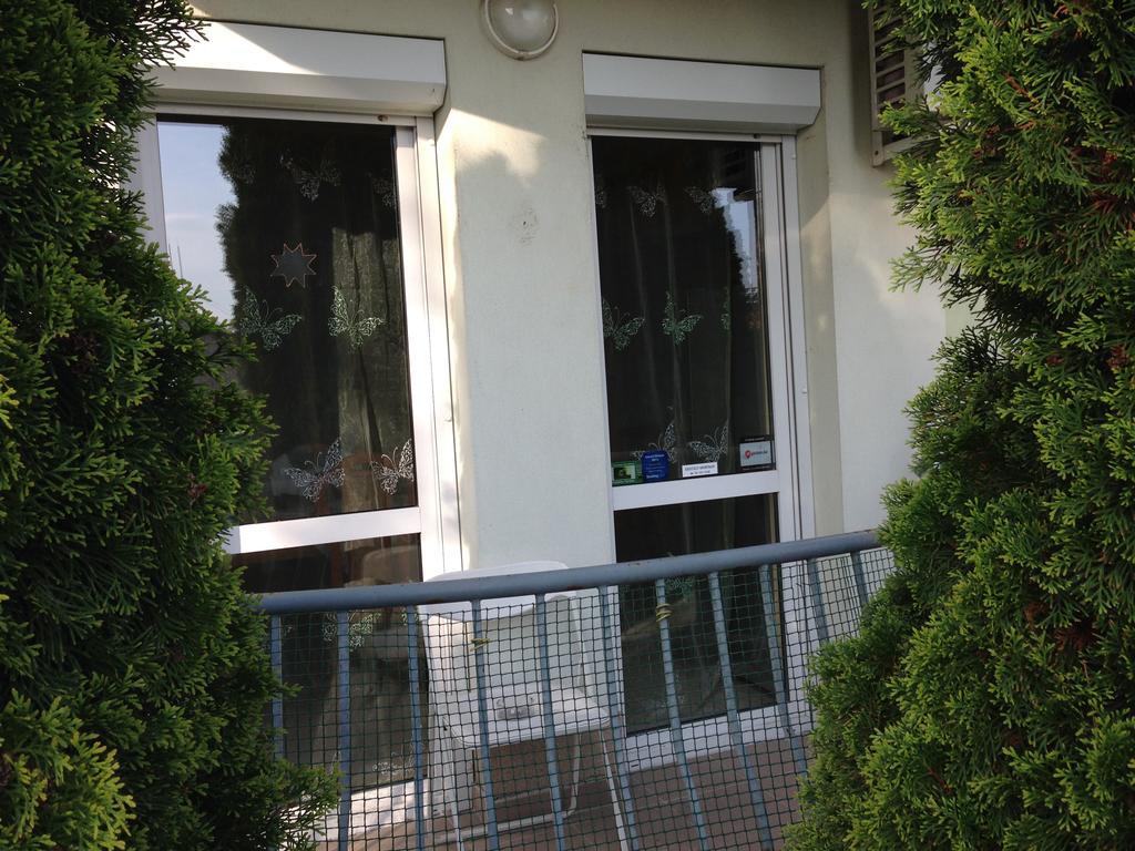 Kristaly Apartman Еґер Екстер'єр фото